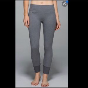 Cyber Mon sale!!  Ebb to street size 4 grey 👖 ❤️